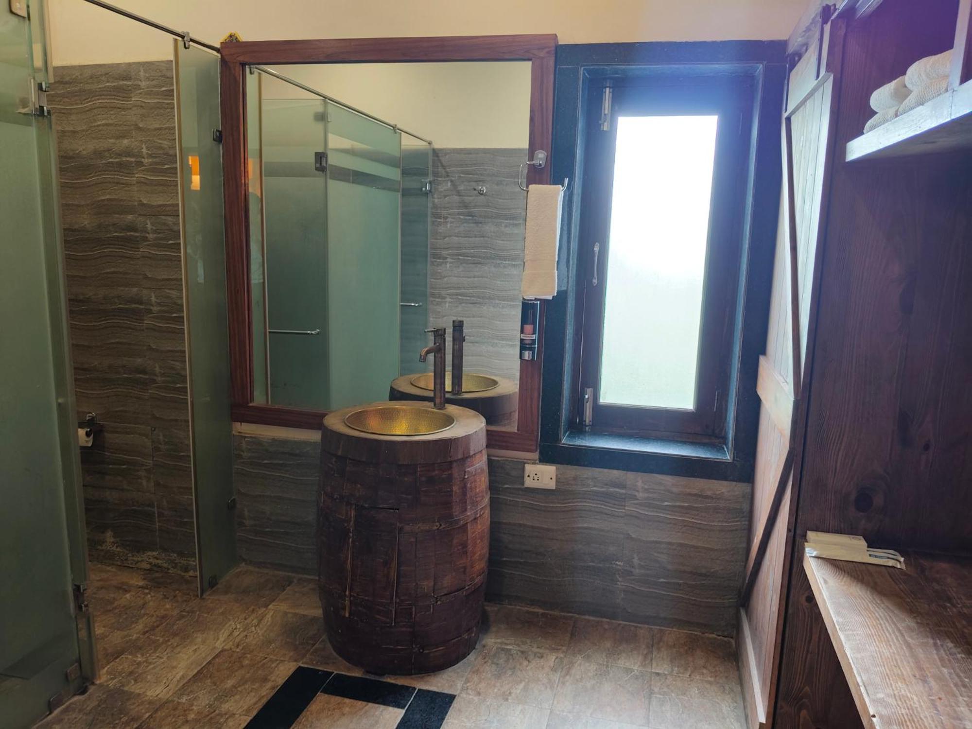Acorn Hideaway Resort & Spa Rāmnagar Buitenkant foto